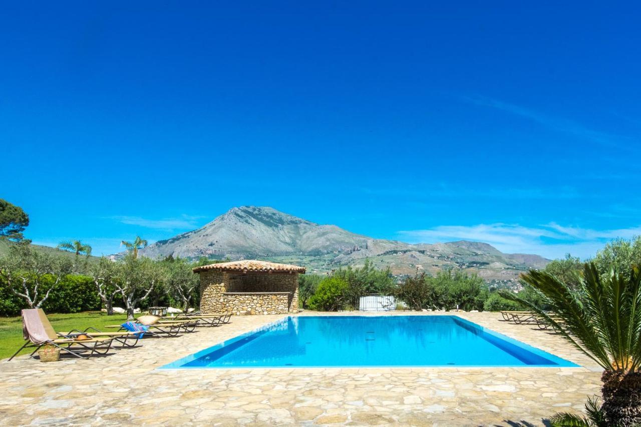 Ulivo Blu Holiday Homes 카스텔라마레델골포 외부 사진