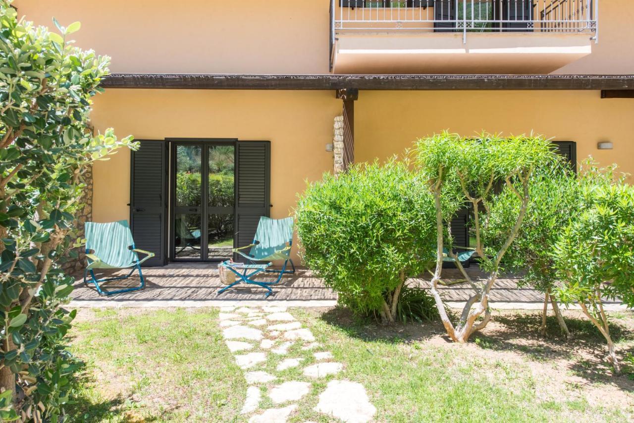 Ulivo Blu Holiday Homes 카스텔라마레델골포 외부 사진
